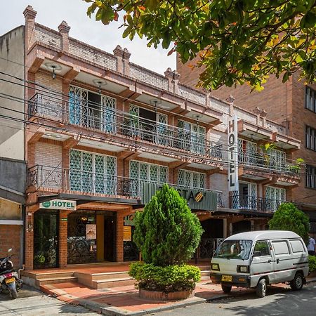 Hotel Boutique Laureles Home - Ayenda 1258 (Adults Only) Medellin Ngoại thất bức ảnh