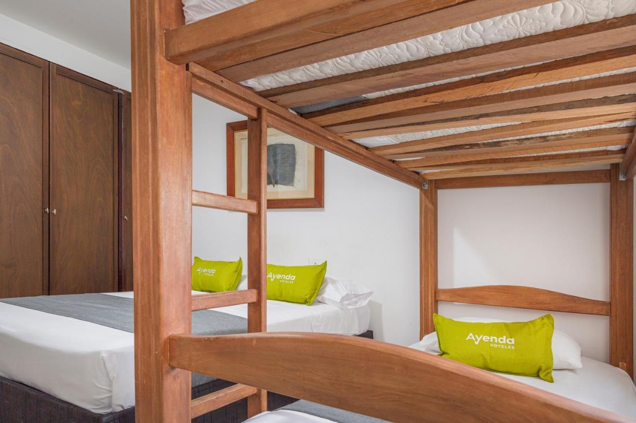 Hotel Boutique Laureles Home - Ayenda 1258 (Adults Only) Medellin Ngoại thất bức ảnh