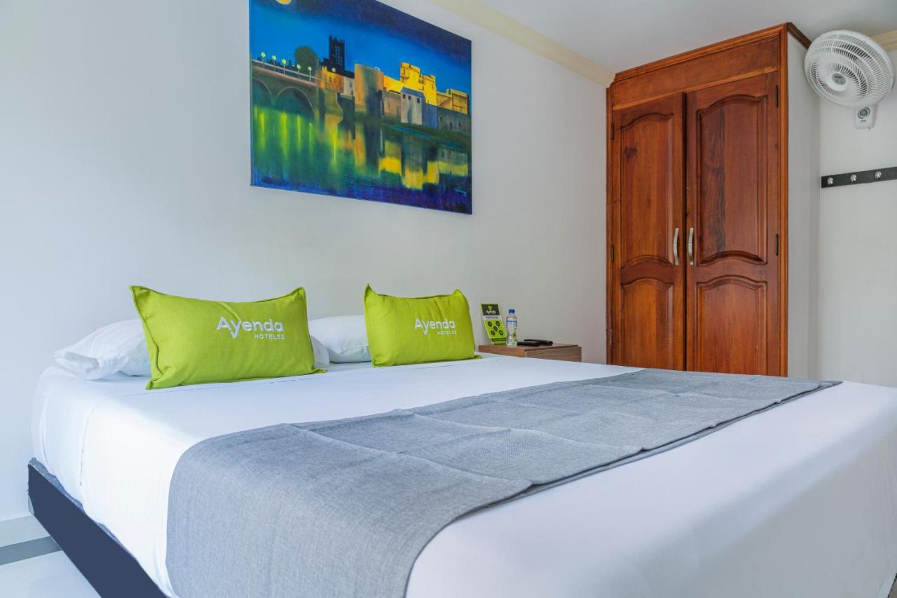 Hotel Boutique Laureles Home - Ayenda 1258 (Adults Only) Medellin Ngoại thất bức ảnh