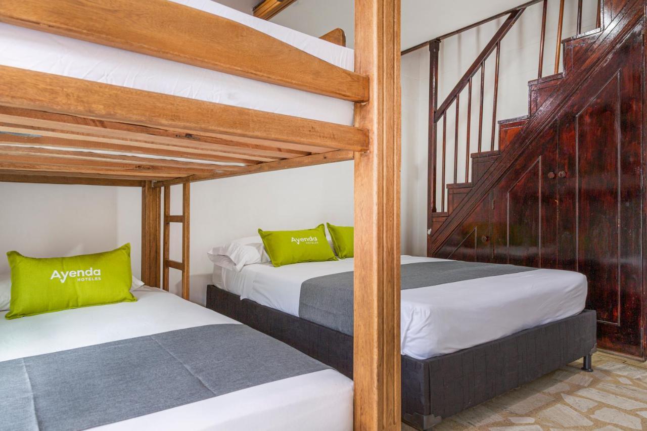 Hotel Boutique Laureles Home - Ayenda 1258 (Adults Only) Medellin Ngoại thất bức ảnh