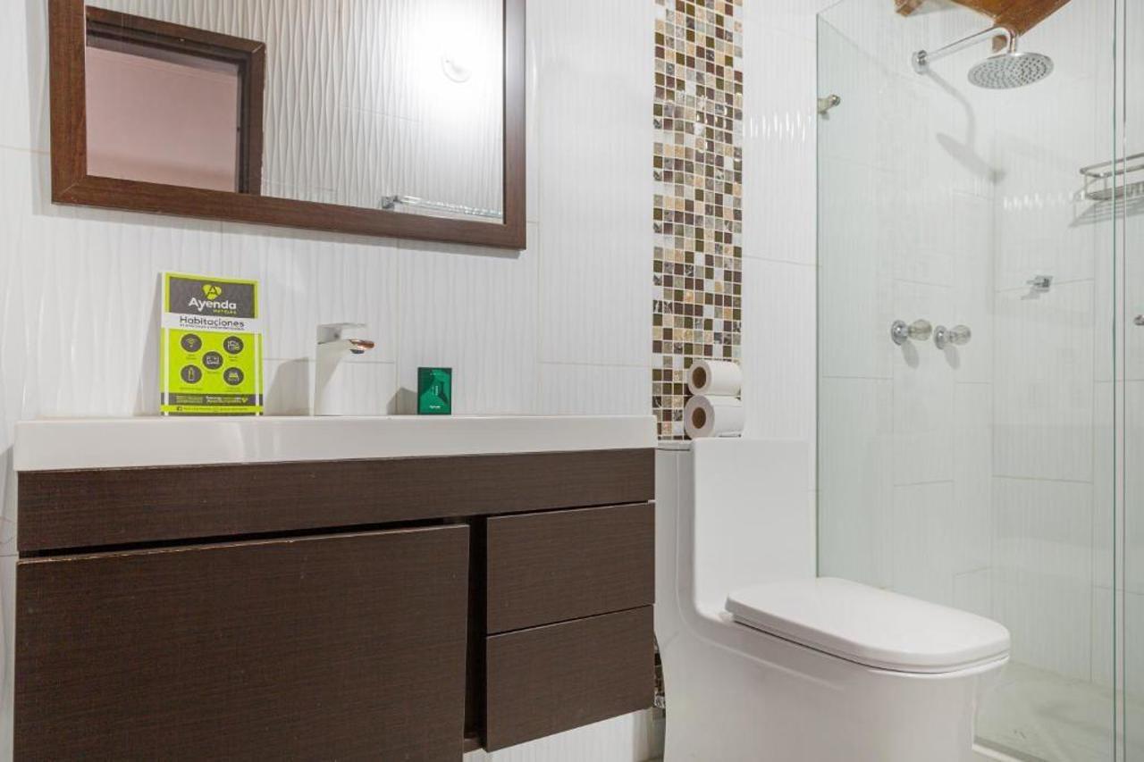 Hotel Boutique Laureles Home - Ayenda 1258 (Adults Only) Medellin Ngoại thất bức ảnh